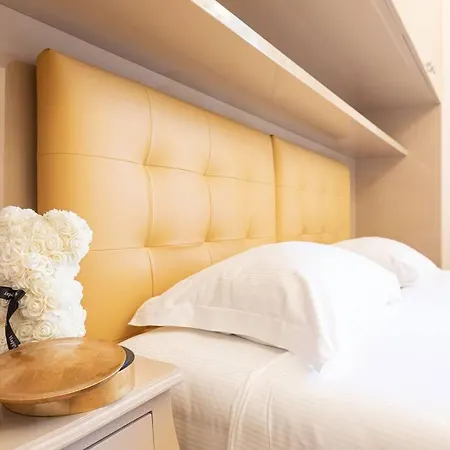 Spanish Steps Hills Апартаменты *